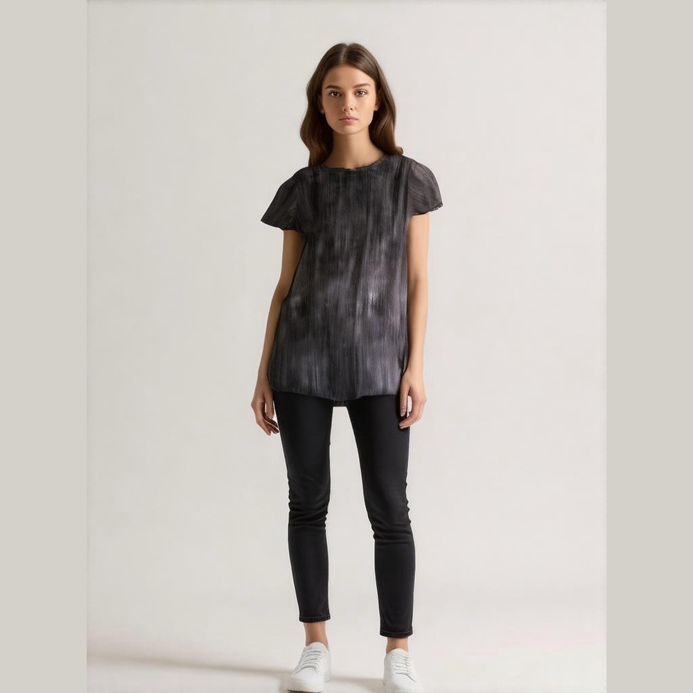 Lisa Rinna Collection Black and Gray Top Shirt Tee Size XS Keyhole Back Detail
